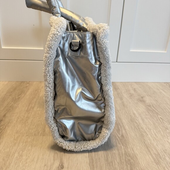 PAJAR Canada Metallic Silver Puffer Tote Bag Faux Shearling Trim Quilted Handbag - Picture 6 of 16